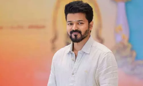 300 நிர்வாகிகளுக்கு விஜய் அழைப்பு