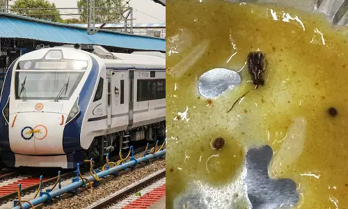 வந்தே பாரத் ரெயிலில் பரிமாறப்பட்ட சாம்பாரில் கரப்பான் பூச்சி- பயணி அதிர்ச்சி