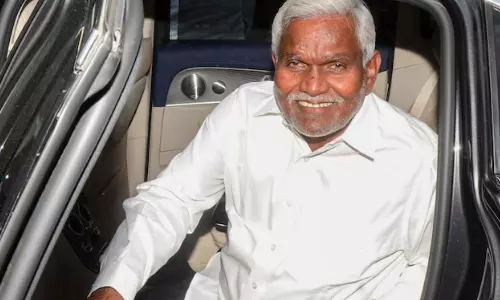 ஹேமந்த் சோரனுடன் விரிசல்.. புதிய கட்சி தொடங்கும் சம்பாய் சோரன் - யாருடன் கூட்டணி?