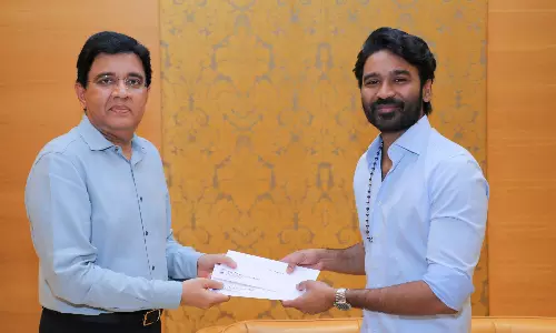 ராயனுக்கு பரிசளித்த கலாநிதி மாறன்