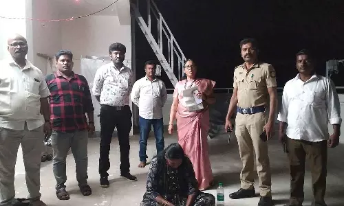 குழந்தையின் பாலினத்தை கண்டறிந்து கருக்கலைப்பில் ஈடுபட்ட பெண் கைது