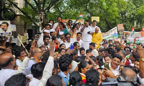 செல்வப்பெருந்தகை தலைமையில்  நடைபெற்ற கண்டன ஆர்ப்பாட்டத்தில் பங்கேற்ற விஜய் வசந்த் எம்.பி.