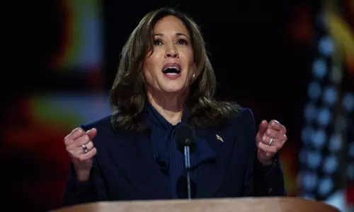 பொறுப்பற்ற டிரம்ப்.. புதிய பாதையில் அமெரிக்கா.. தாய் சியாமளா - சிகாகோ மாநாட்டில் கமலா ஹாரிஸ் உரை