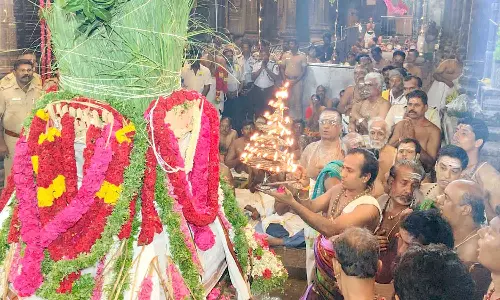 திருச்செந்தூர் சுப்பிரமணிய சுவாமி கோவிலில் ஆவணித்திருவிழா கொடியேற்றம்