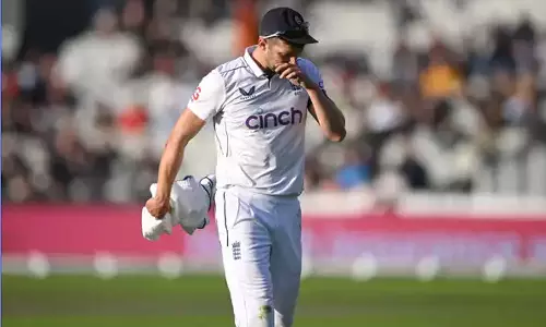 இலங்கைக்கு எதிரான டெஸ்ட் தொடரில் இருந்து மார்க் வுட் விலகல்