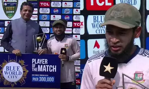 வங்கதேச மக்களுக்கு ஆட்ட நாயகன் பரிசுத் தொகையை வழங்கிய முஷ்பிகுர் ரஹீம்