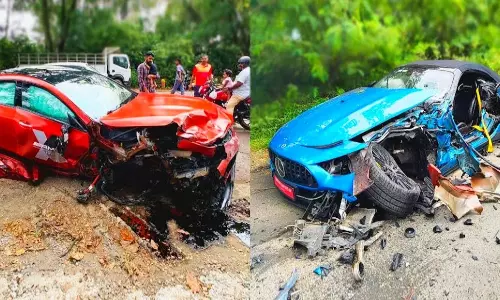 சினிமாவை மிஞ்சிய விபத்து.. புது பென்ஸ் கார்கள் மொத்தமும் காலி - விலை இத்தனை கோடிகளா?