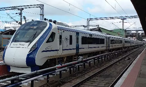 2 வந்தே பாரத் ரெயில்: பிரதமர் மோடி 31-ந்தேதி தொடங்கி வைக்கிறார்