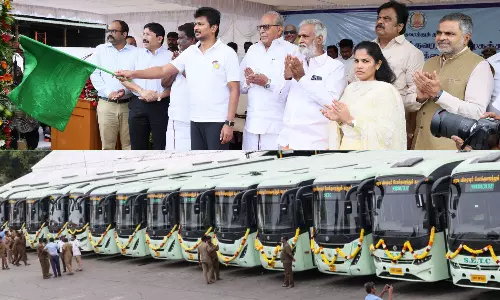 அரசு விரைவு போக்குவரத்து கழகத்துக்கு 150 புதிய பஸ்கள் - அமைச்சர் தொடங்கி வைத்தார்