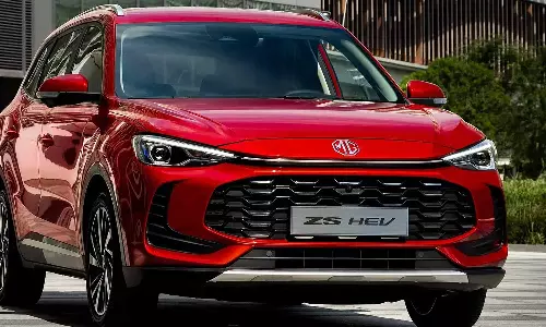 புதுவித அம்சங்களுடன் அப்டேட் செய்யப்பட்ட எம்ஜி ZS மாடல்