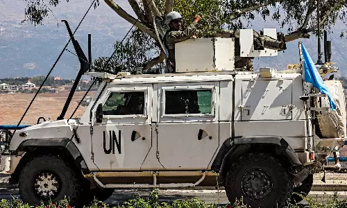 லெபனானை விட்டு வெளியேறிடுங்க.. குடிமக்களுக்கு பிரிட்டன் அவசர எச்சரிக்கை