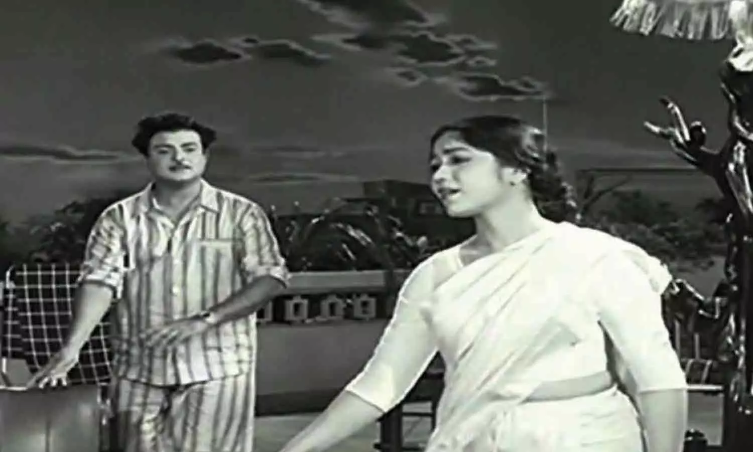 கவியரசரின் கவிநயமும் எம்.எஸ்.வி.யின் இசை நயமும் கவியரசரின் கவிநயமும் எம்.எஸ்.வி.யின் இசை நயமும்