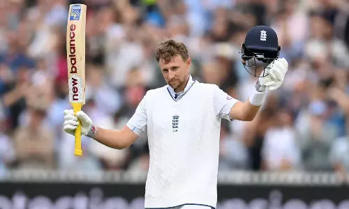 2வது இன்னிங்சிலும் ஜோ ரூட் சதம்: இலங்கை வெற்றிபெற 483 ரன்களை இலக்காக நிர்ணயித்தது இங்கிலாந்து