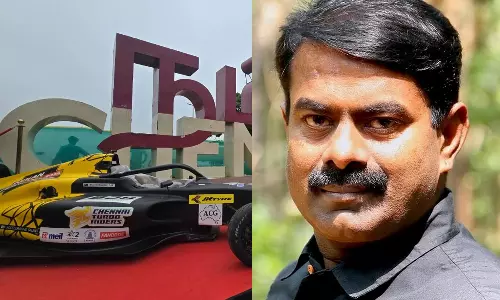 250 கோடிக்கு ஆடம்பர கார் பந்தயம்.. ஆனால் உடற்கல்வி ஆசிரியர் நியமிக்கப் பணமில்லையா?- சீமான் கேள்வி