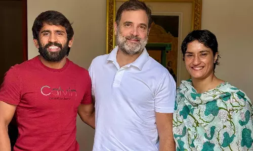 ராகுல் காந்தியுடன் வினேஷ் போகத், பஜ்ரங் புனியா சந்திப்பு: காங்கிரஸ் சார்பில் அரியானாவில் போட்டி?