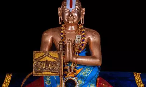 100 பவுனில் தங்க திருபாபரணம்!