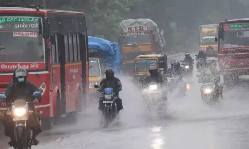 வங்க கடலில் காற்றழுத்த தாழ்வு பகுதி: சென்னை-புறநகர் பகுதியில் மழைக்கு வாய்ப்பு