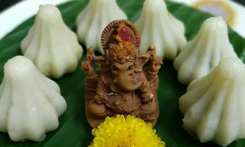 விநாயகருக்கு முதன்முதலில் மோதகம் படைத்தது யார் தெரியுமா?