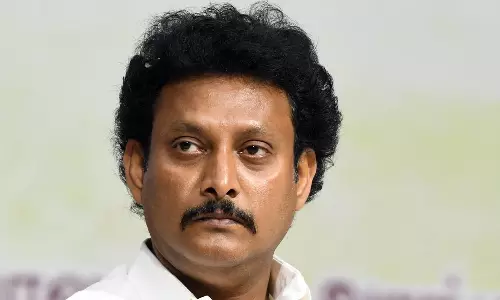 எந்தவொரு கருத்தையும் அறிவியல் ரீதியாக பகுத்தறிந்து சிந்திக்க வேண்டும்- அமைச்சர் அன்பில் மகேஷ்