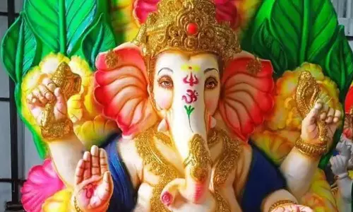 சென்னை- புறநகர் பகுதிகளில் 2,800 விநாயகர் சிலைகள் இன்று பூஜைக்காக வைக்கப்பட்டன