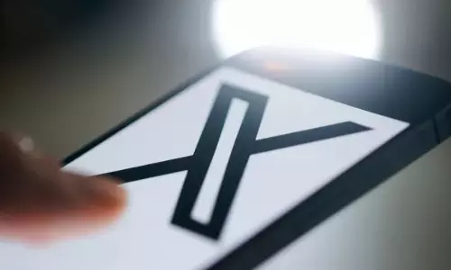 எக்ஸ் தளத்துக்கு என்னாச்சு.. உலகளவில் முடங்கியதால் பயனர்கள் குழப்பம்