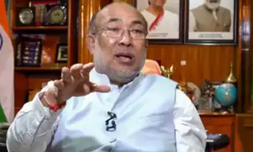 மீண்டும் வன்முறையால் பதற்றம்... மணிப்பூர் முதல்-மந்திரி கவர்னருடன் சந்திப்பு