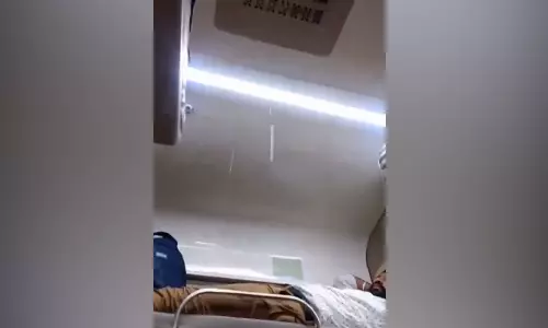 ஏசி பெட்டியா... அருவியா... வீடியோ வெளியிட்டு காங்கிரஸ் கிண்டல்