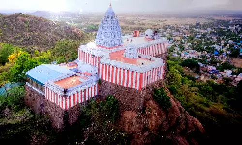 சிவராத்திரியில் தரிசிக்க வேண்டிய தலங்கள்-திருக்கழுக்குன்றம்