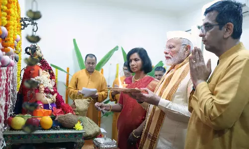 சுப்ரீம் கோர்ட் தலைமை நீதிபதி வீட்டுக்குச் சென்ற பிரதமர் மோடி: இதுதான் காரணம்