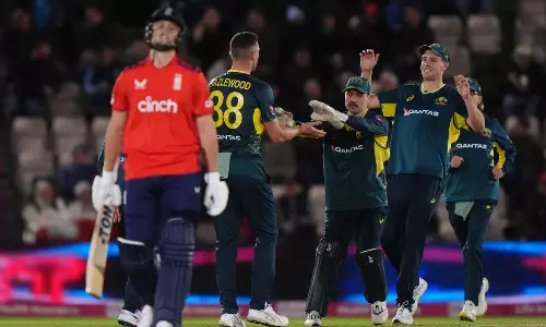 இங்கிலாந்துக்கு எதிரான முதல் டி20 போட்டி: ஆஸ்திரேலியா அபார வெற்றி