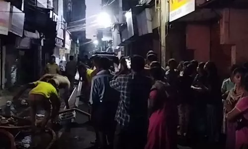 மகளிர் தங்கும் விடுதியில் தீவிபத்து- 2 பெண்கள் உயிரிழப்பு