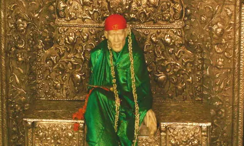 சாயி  ஜோதியை  ஏற்றித்துதிக்கும் நூற்று  எட்டுப்  போற்றிகள்