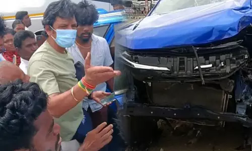 சாலை விபத்து- நடிகர் ஜீவா காவல் நிலையத்தில் புகார்