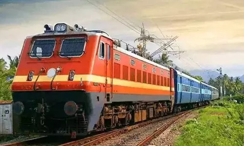 ஓணம் பண்டிகை: சென்னையில் இருந்து கேரளாவுக்கு 3 சிறப்பு ரெயில்கள்