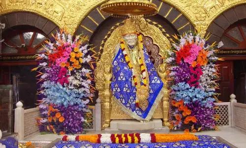 பாபா மகிமையால் நிறம் மாறிய மலர்