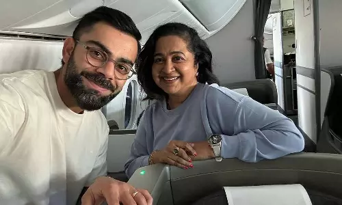 விராட் கோலியுடன் செல்பி எடுத்த ராதிகா சரத்குமார்- வைரலாகும் புகைப்படம்