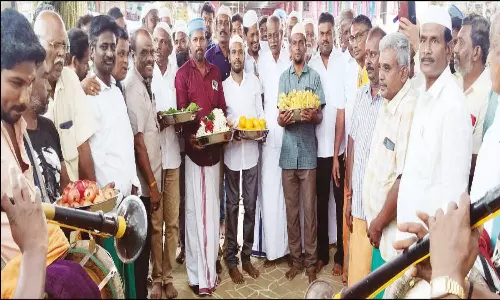 திருப்பூர் ஸ்ரீ ஆதிகேசவ பெருமாள் கோவில் கும்பாபிஷேகம்: சீர்வரிசை வழங்கிய இஸ்லாமியர்கள்