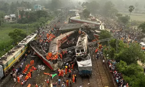இந்தியாவில் 10 ஆண்டுகளில் நடந்த ரெயில் விபத்துகளில் 748 பேர்  பலி.. ரெயில்வே வெளியிட்ட புள்ளிவிவரம்