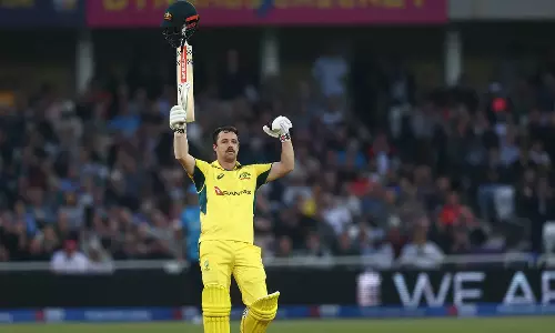 முதல் ஒருநாள் போட்டியில் டிராவிஸ் ஹெட் சதம்: இங்கிலாந்தை அசால்டாக வென்ற ஆஸ்திரேலியா