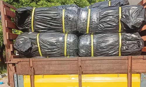 இலங்கைக்கு கடத்த முயன்ற ரூ.15 லட்சம் மதிப்புள்ள பீடி இலை மூட்டைகள் பறிமுதல்