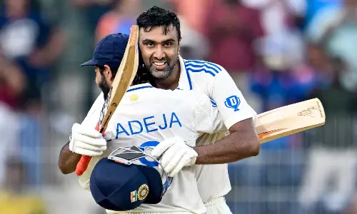 சென்னை சேப்பாக்கம் டெஸ்ட்: முதல் இன்னிங்சில் இந்தியா 376 ரன்கள் குவிப்பு