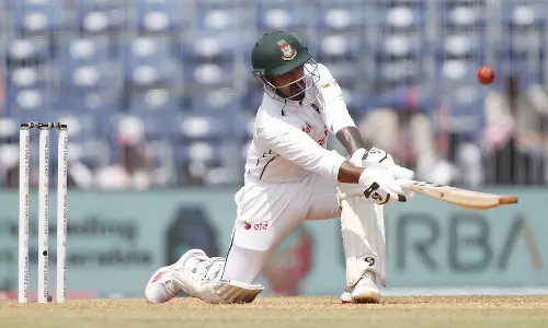 சேப்பாக் டெஸ்ட்: முதல் இன்னிங்ஸில் வங்கதேசம் 149 ரன்களில் சுருண்டது