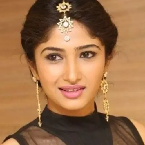 ரோஷ்னி பிரகாஷ் ரோஷ்னி பிரகாஷ்