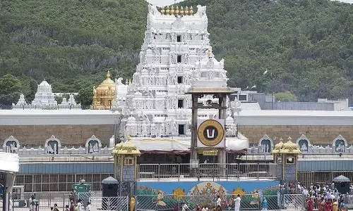 லட்டு விவகாரம் : தோஷம் போக்க திருப்பதி கோவிலில் குடமுழுக்கு