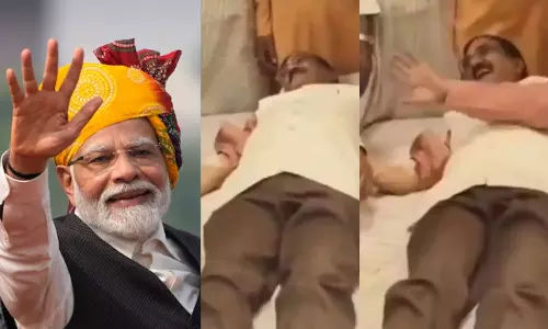 மோடி பர்த்டே முகாம்.. ரத்தம் தருவதுபோல் போஸ் கொடுத்துவிட்டு நழுவிய பாஜக மேயர் - வீடியோ வைரல்