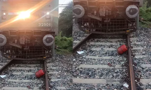 train - lpg cylinder