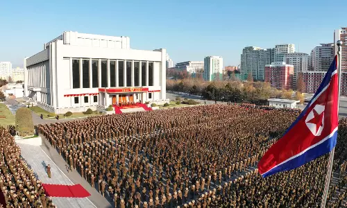 இரு பெண்களுக்கு பொதுவெளியில் மரண தண்டனை நிறைவேற்றம்.. வட கொரியா அட்டூழியம்
