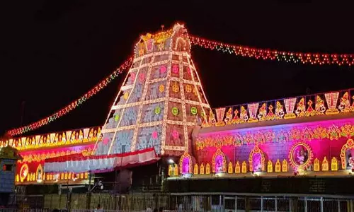 காண்போரை இன்பக் கடலில் மூழ்கடிக்கும் திருவிழா