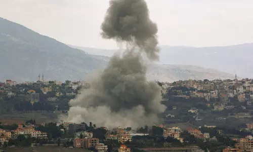 இஸ்ரேல் தாக்குதலில் பலி எண்ணிக்கை 500-ஐ நெருங்கியது: பதிலுக்கு ஹில்புல்லா சரமாரி ஏவுகணை வீச்சு