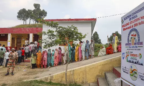 ஜம்மு காஷ்மீர் 2-ம் கட்ட தேர்தல்: 5 மணி நிலவரப்படி 54% வாக்குப்பதிவு